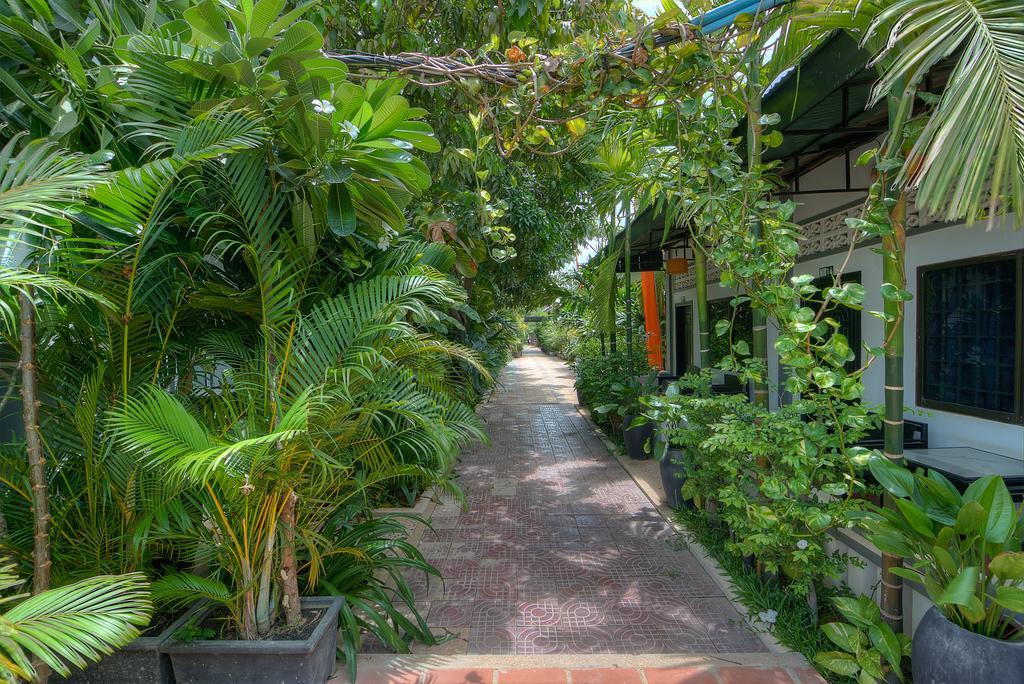 Mango Rain Boutique Hotel Siem Reap Exterior photo
